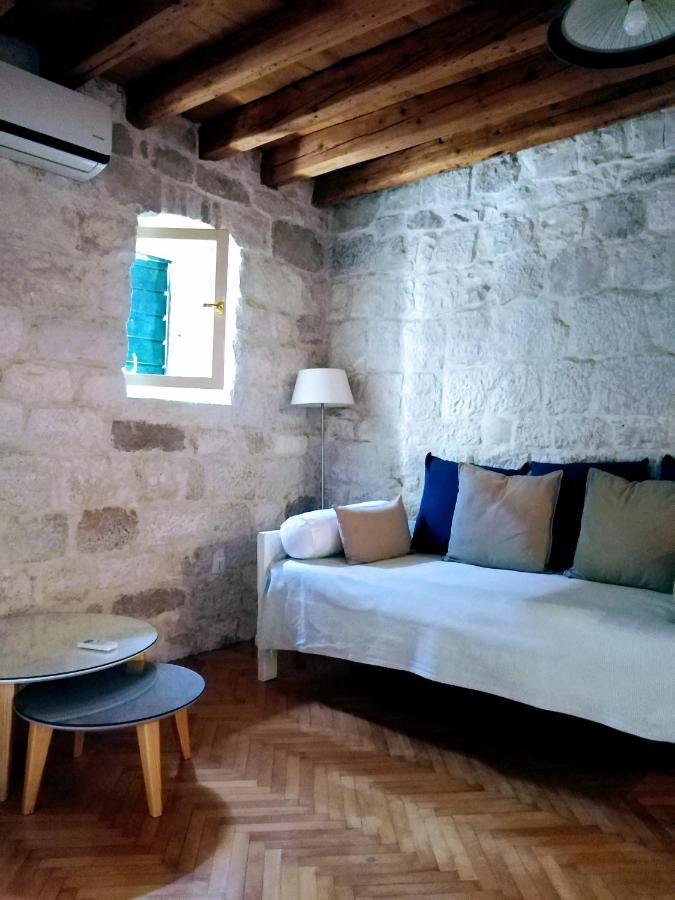 Rooms Livia Trogir Zewnętrze zdjęcie