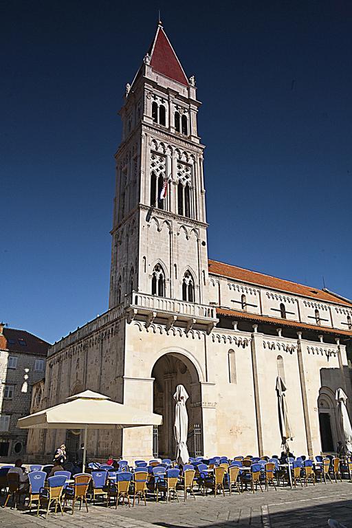 Rooms Livia Trogir Zewnętrze zdjęcie