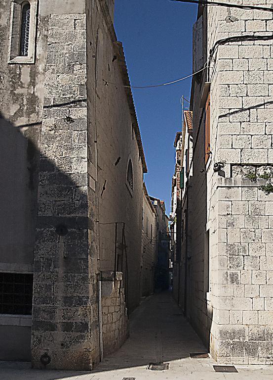 Rooms Livia Trogir Zewnętrze zdjęcie