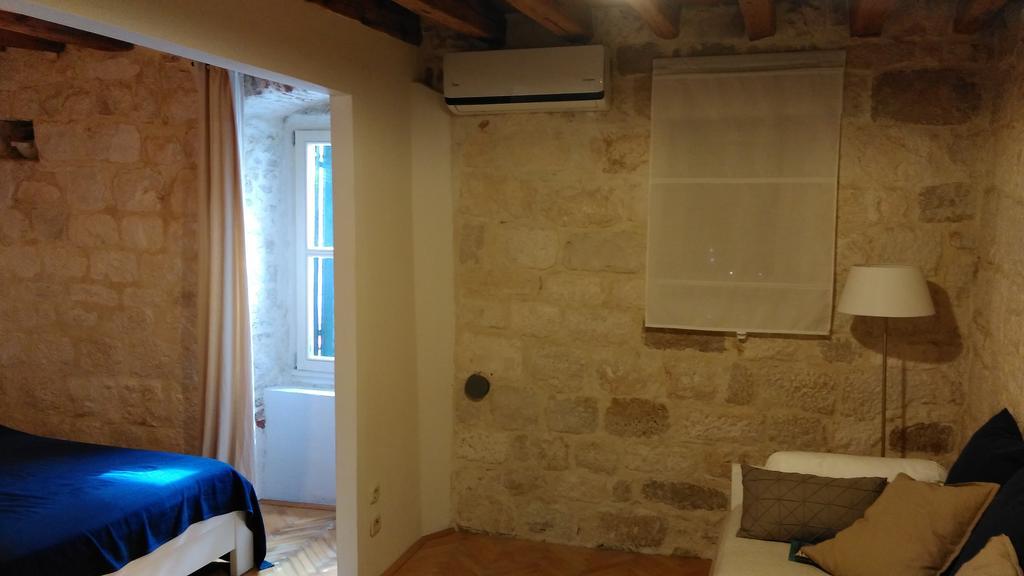 Rooms Livia Trogir Zewnętrze zdjęcie