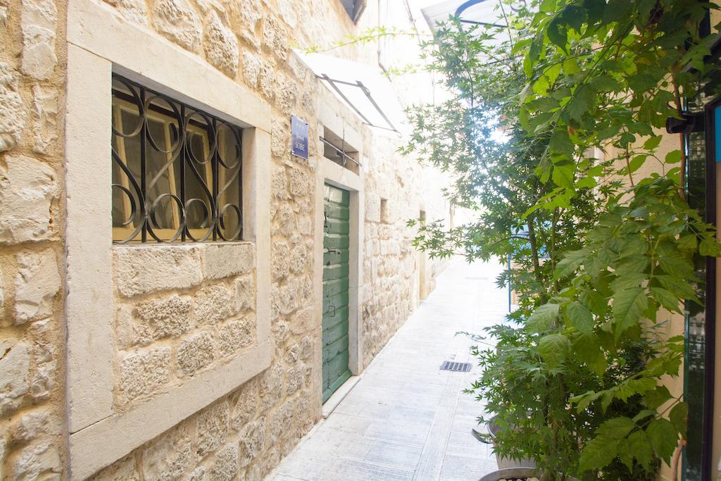 Rooms Livia Trogir Zewnętrze zdjęcie