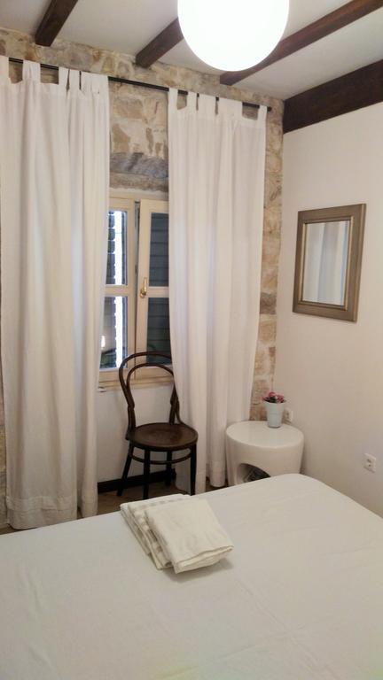 Rooms Livia Trogir Zewnętrze zdjęcie